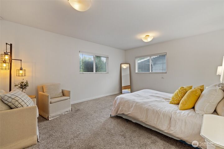 Property Photo:  5606  Vickery Avenue E  WA 98443 