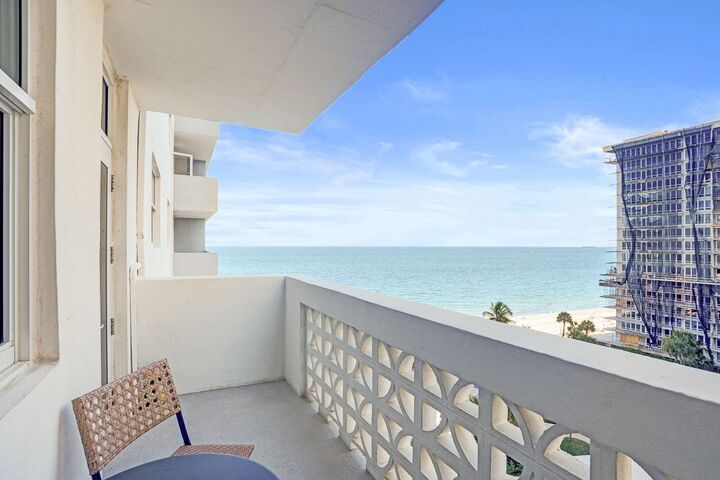 Property Photo:  4250 Galt Ocean Drive 9M  FL 33308 