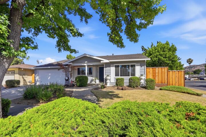 Property Photo:  216 Colibri Court  CA 95119 