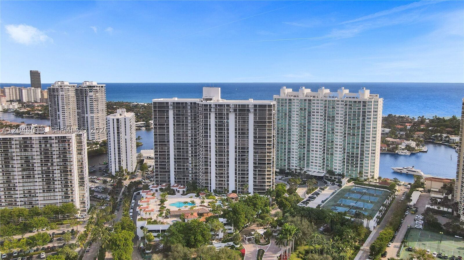 Property Photo:  20281 E Country Club Dr 407  FL 33180 