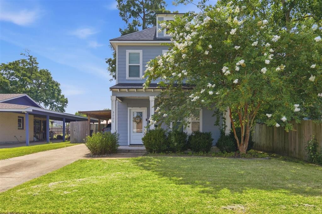 Property Photo: 3007 Warren Avenue LA 70601
