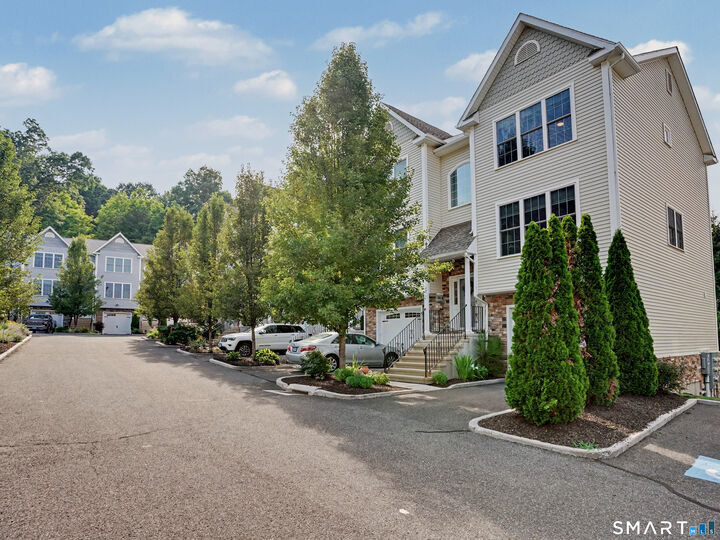 Property Photo: 30 Short Oak Drive 30 CT 06804