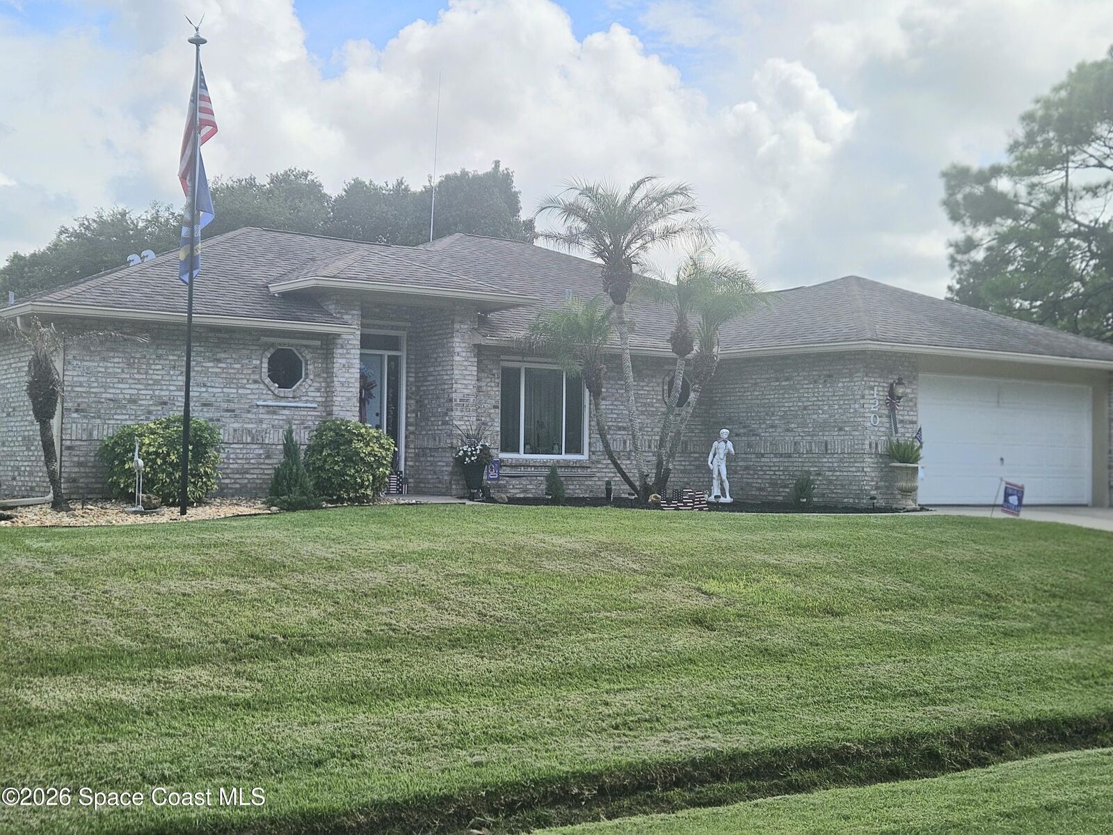 Property Photo:  120 Nesbitt Street NE  FL 32907 