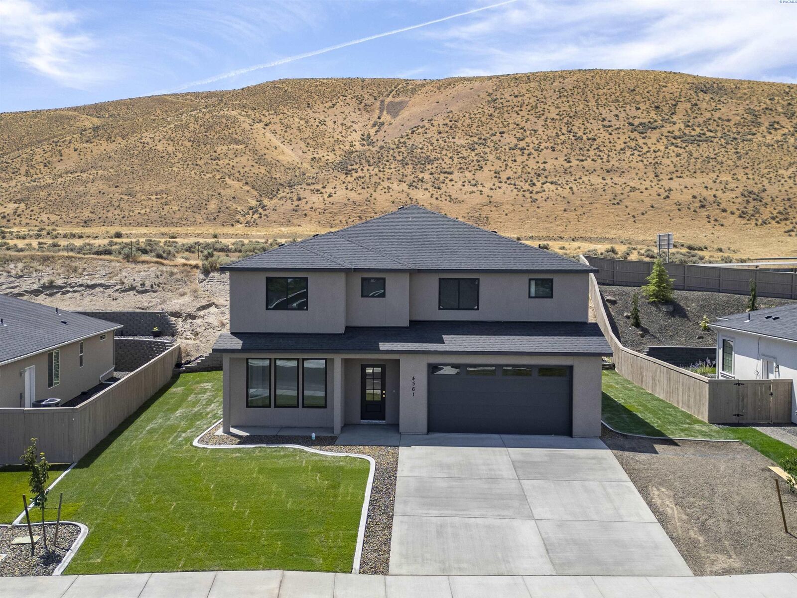 Property Photo: 4361 Cowlitz Blvd WA 99352