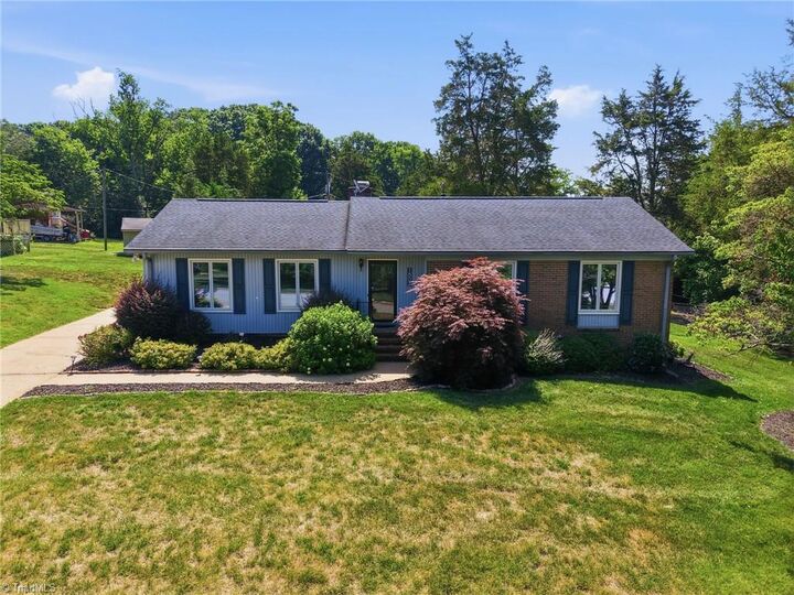 Property Photo:  1802 Norwich Drive  NC 27410 