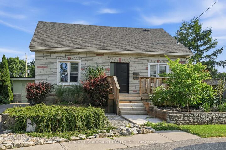 Property Photo: 19 Victoria Street ON N3L 1H8