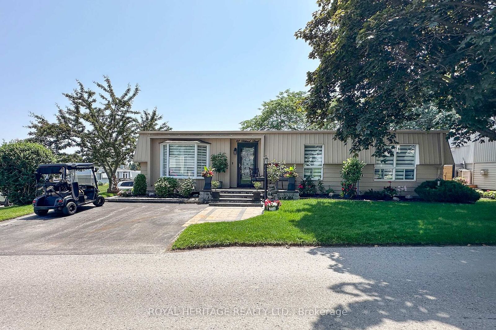 Property Photo: 97 Wilmot Trail ON L1B 1A7