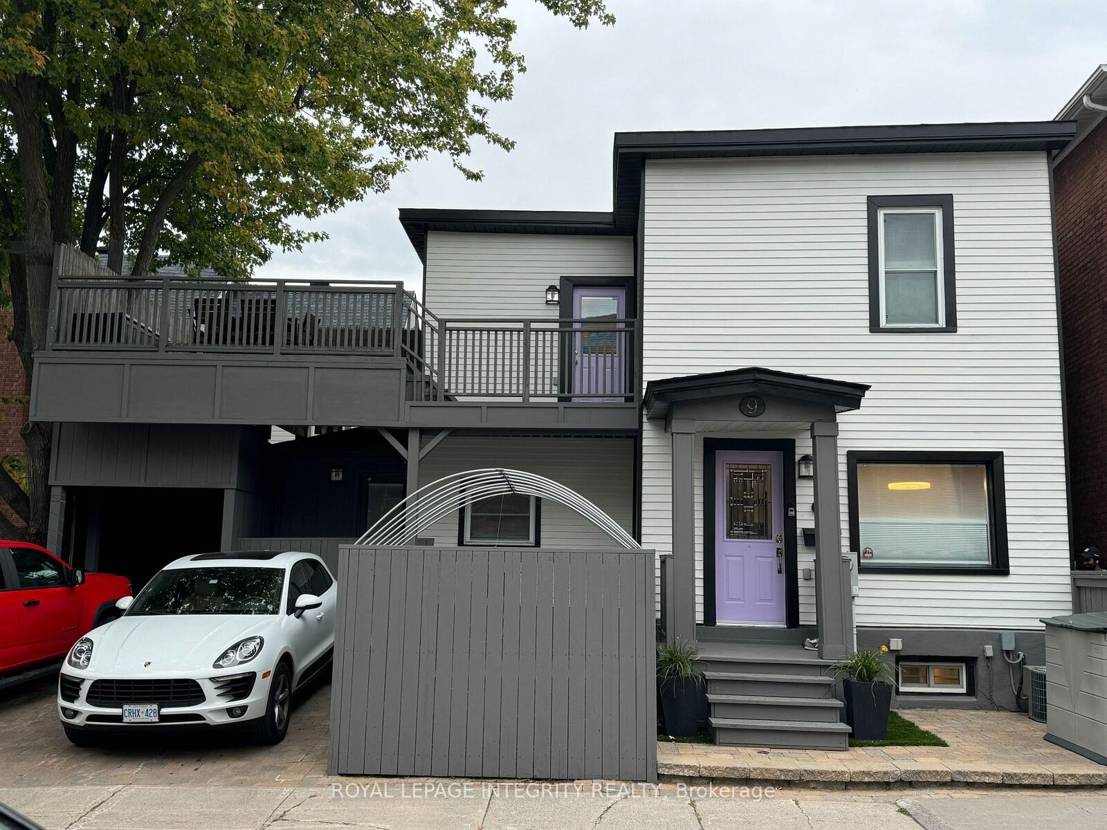 Property Photo:  9 Holmwood Avenue  ON K1S 2N9 