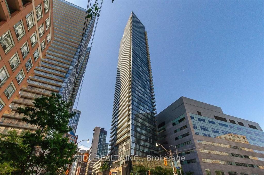 Photo de la propriété:  832 Bay St Street 1605  ON M5S 1Z6 
