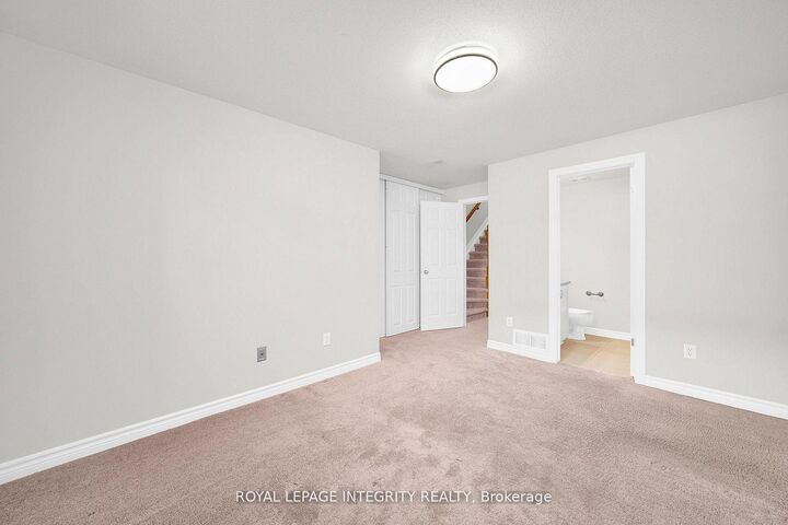 Property Photo: 268 Paseo Pvt Private 64 ON K2G 4N7