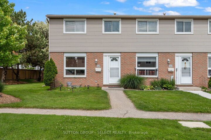 Property Photo:  40 Tiffany Drive 64  ON N5V 3N3 