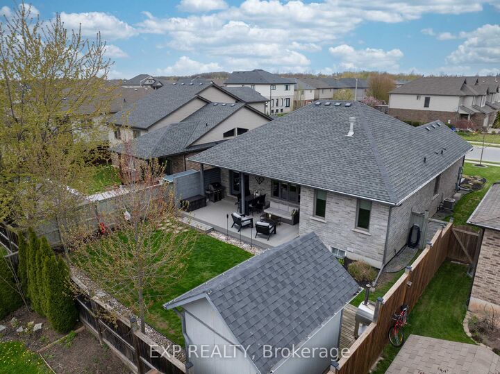 Property Photo:  8736 Angie Drive  ON L2H 0H9 