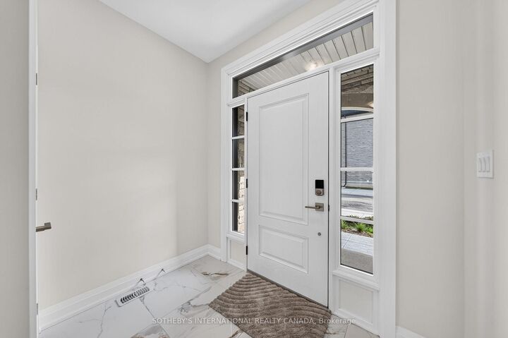 Property Photo:  675 Victoria Road N 14  ON N1E 0S9 