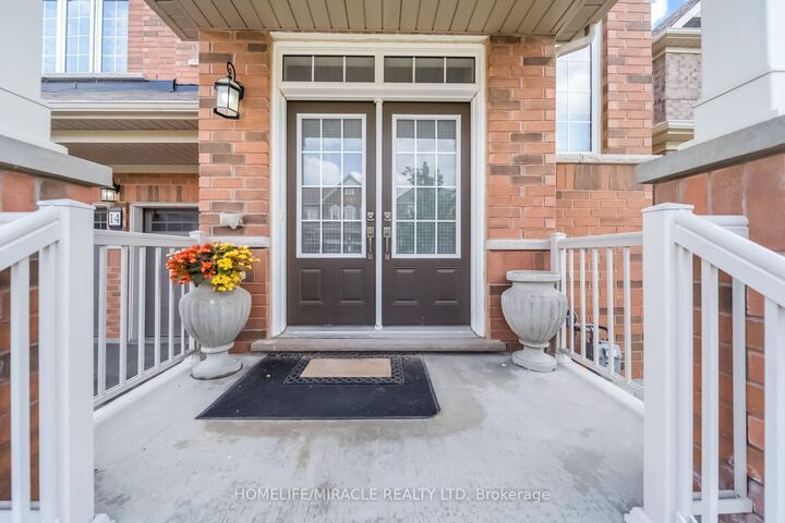 Property Photo:  14 Abercrombie Crescent  ON L7A 4N1 