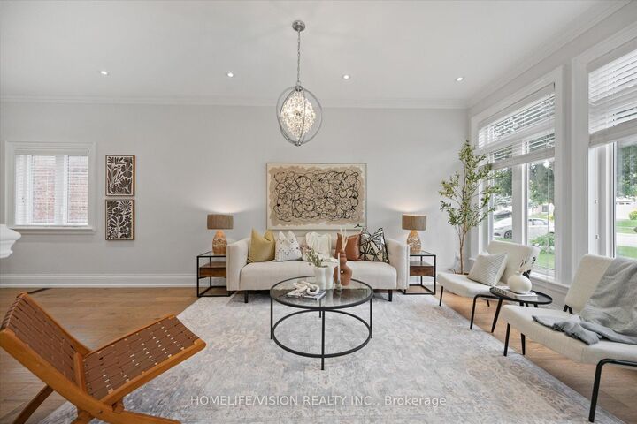 Property Photo: 24 Cedar Brae Boulevard ON M1J 2K3