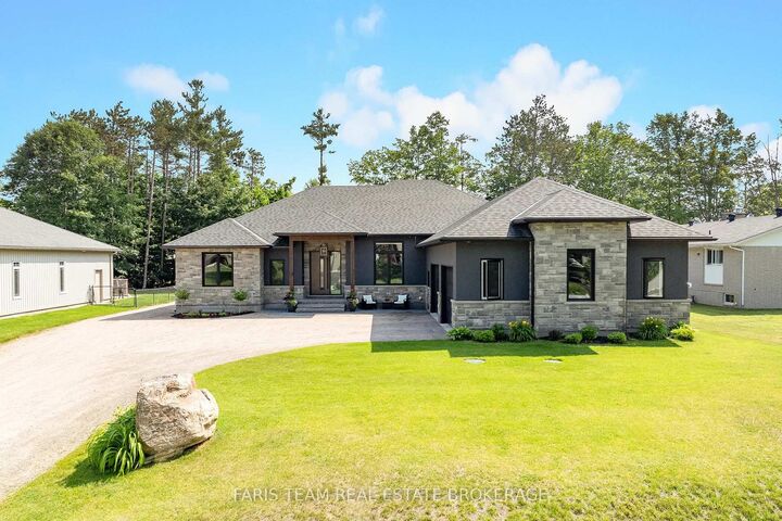 7 Reynolds Road — photo 1
