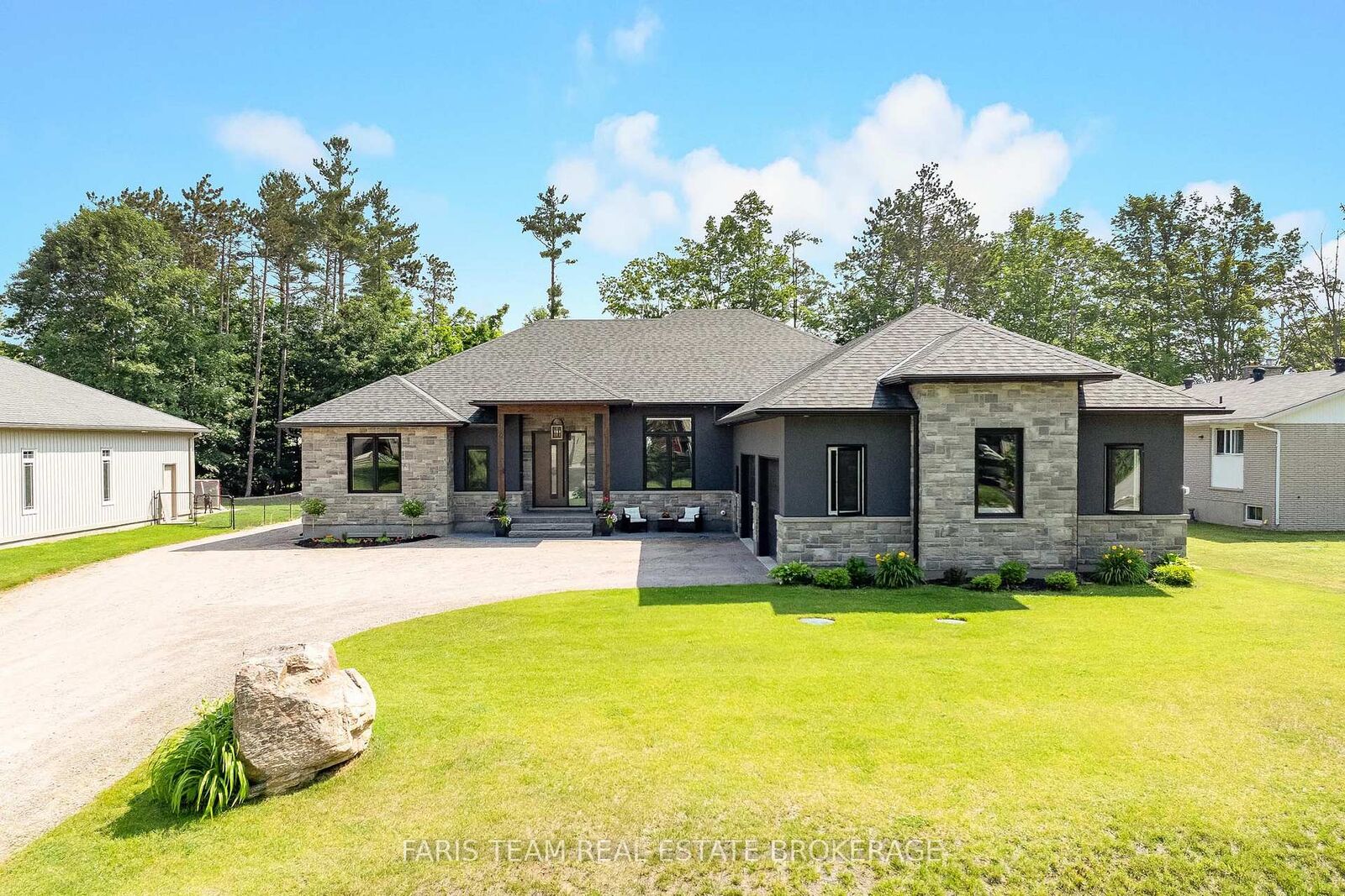 Property Photo: 7 Reynolds Road ON L0L 2T0