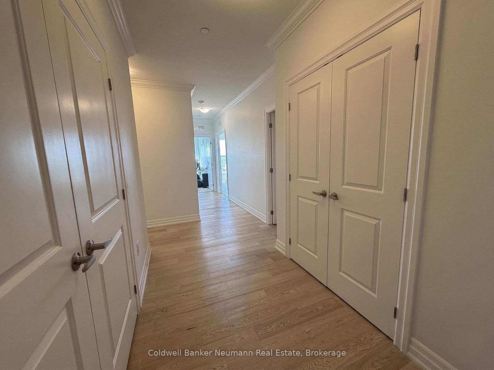 Property Photo: 1880 Gordon Street 807 ON N1L 0P5