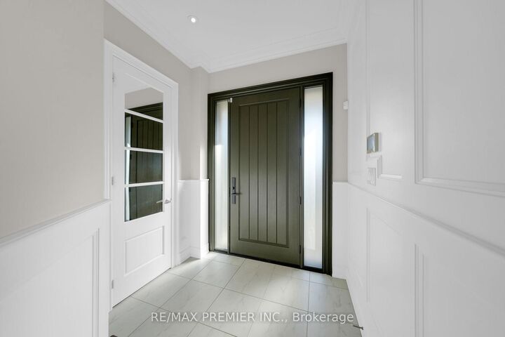 Property Photo: 67 Garyscholl Road ON L4H 3R4