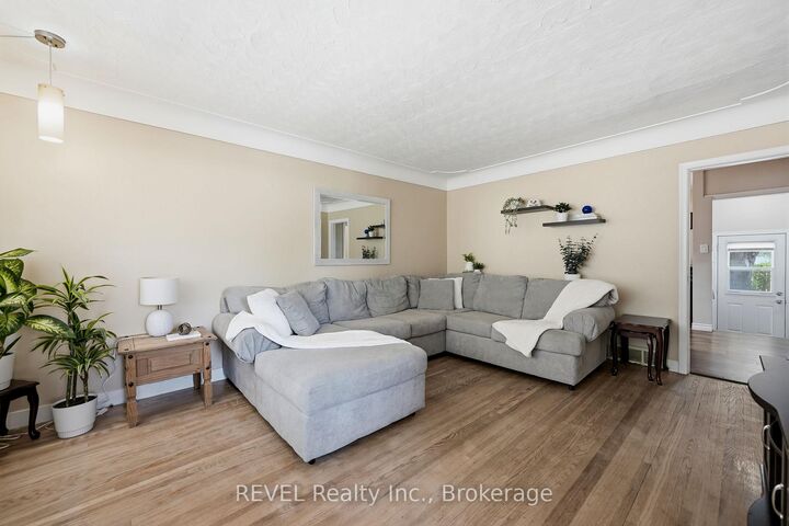 Property Photo: 256 Clarke Street ON L3K 2G5