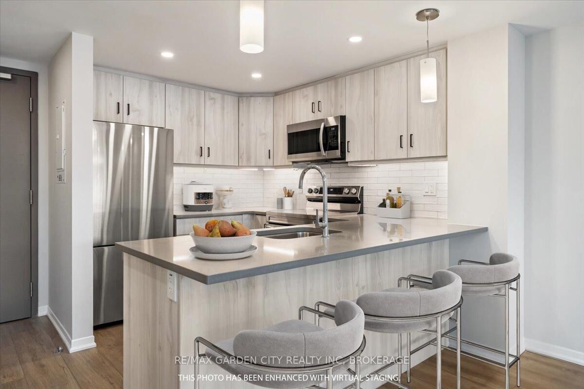 Property Photo:  3998 Victoria Avenue 110  ON L0R 2C0 