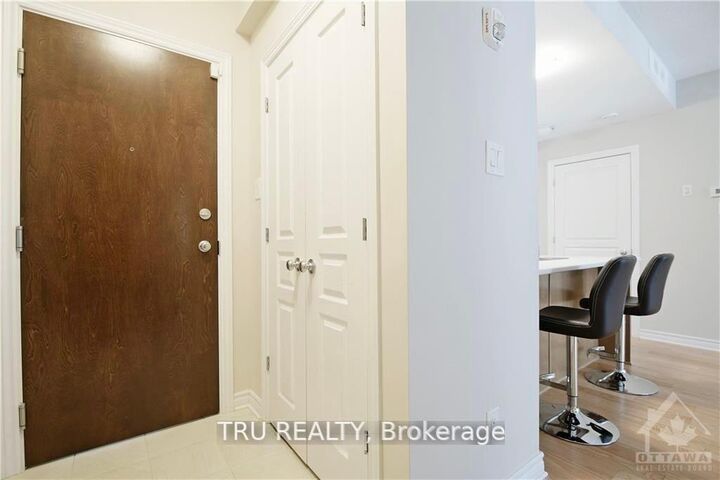 Property Photo:  1020 Beryl Private C  ON K1V 2M4 