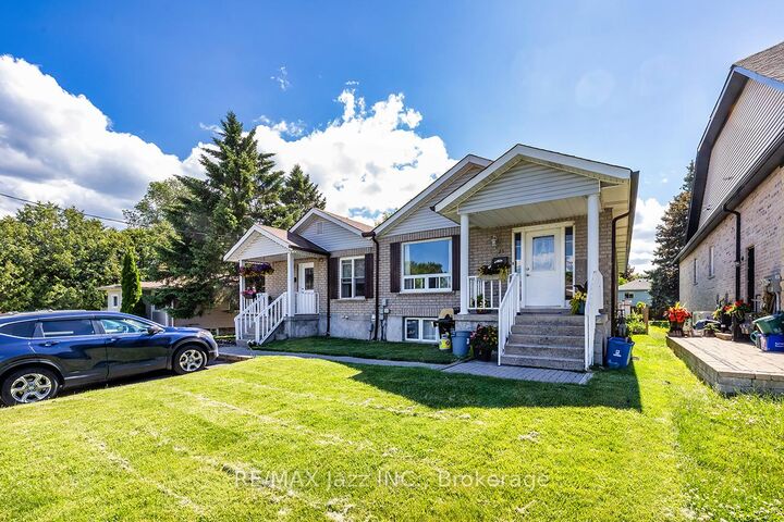 Property Photo: 27 Waverley Road ON L1C 1K8