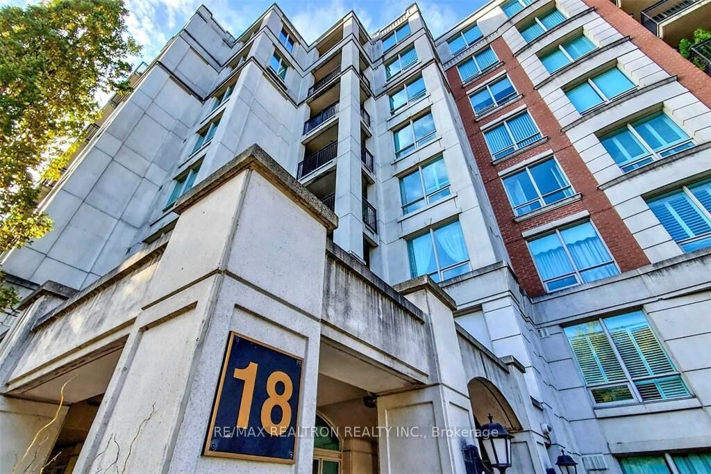 Property Photo: 18 William Carson Crescent 211 ON M2P 2G6