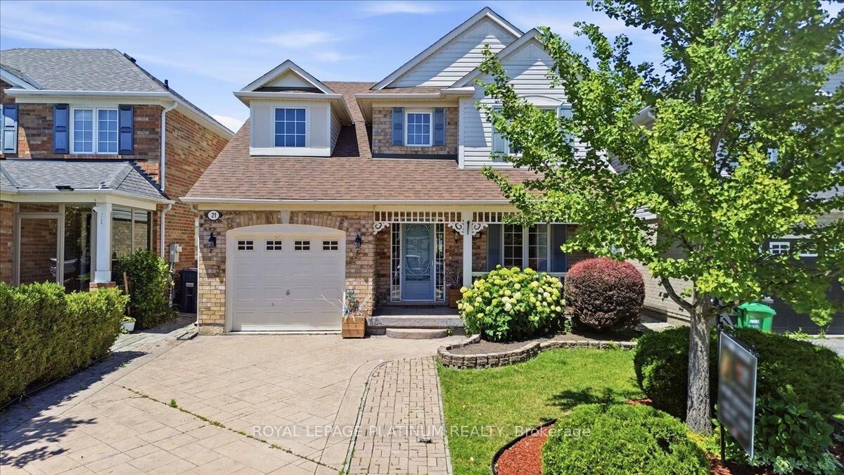 Property Photo: 21 Vista Green Crescent ON L7A 2S3