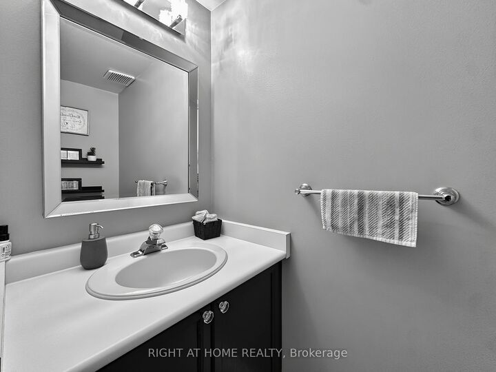 Property Photo: 94 Provincial Place ON L6S 6C4
