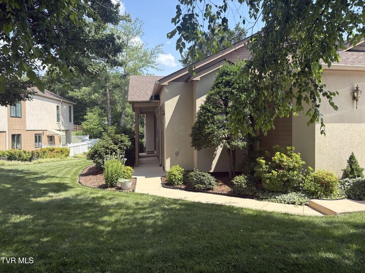 Property Photo: 829 Xanadu Court TN 37604