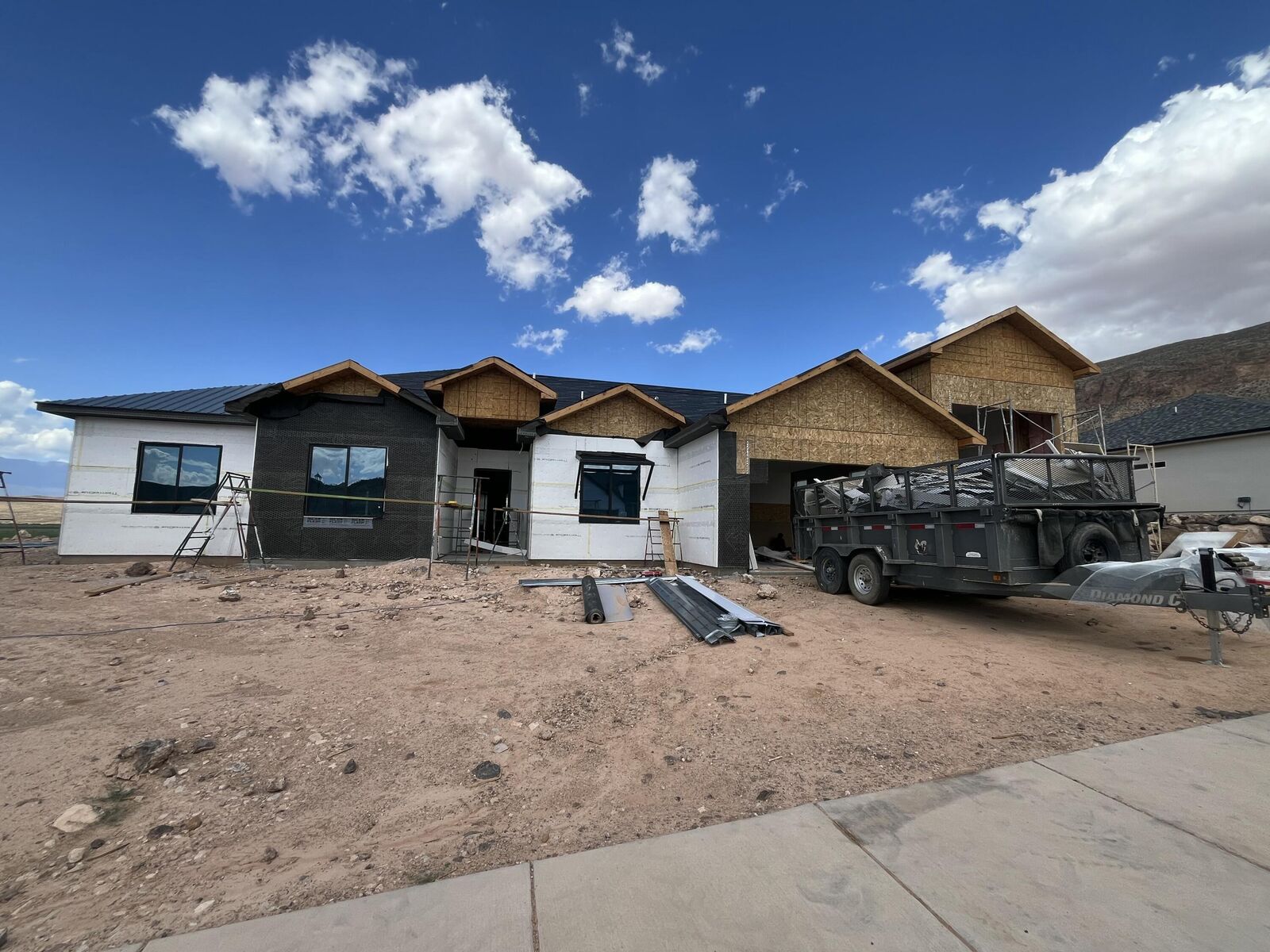 Property Photo: 1014 W Rock View Dr UT 84737
