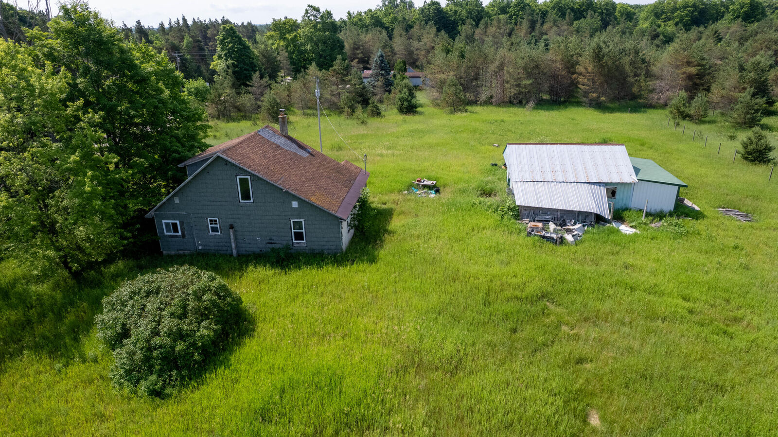 Property Photo: 6809 Pleasantview Road MI 49755
