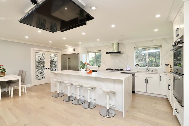 Property Photo: 24325 116 Avenue BC V4R 1L8