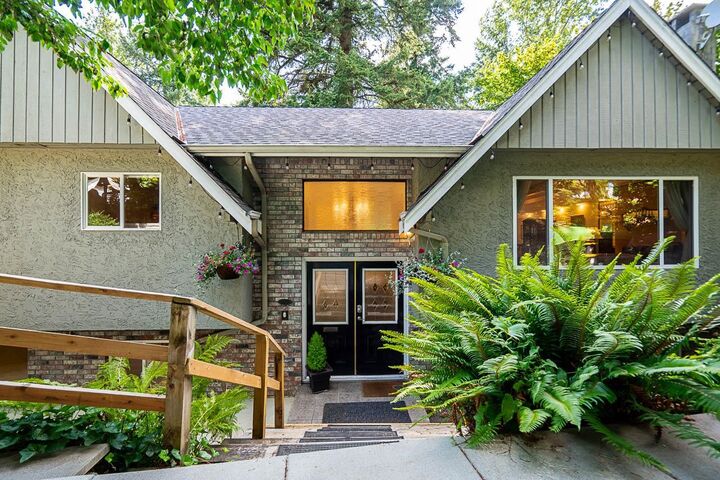 Property Photo: 7397 Bates Road BC V4C 6X2