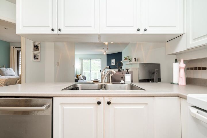 Property Photo:  1035 Auckland Street 410  BC V3M 1K9 