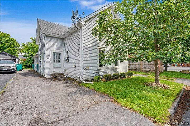 Property Photo:  36 Temple Place  NY 14052 