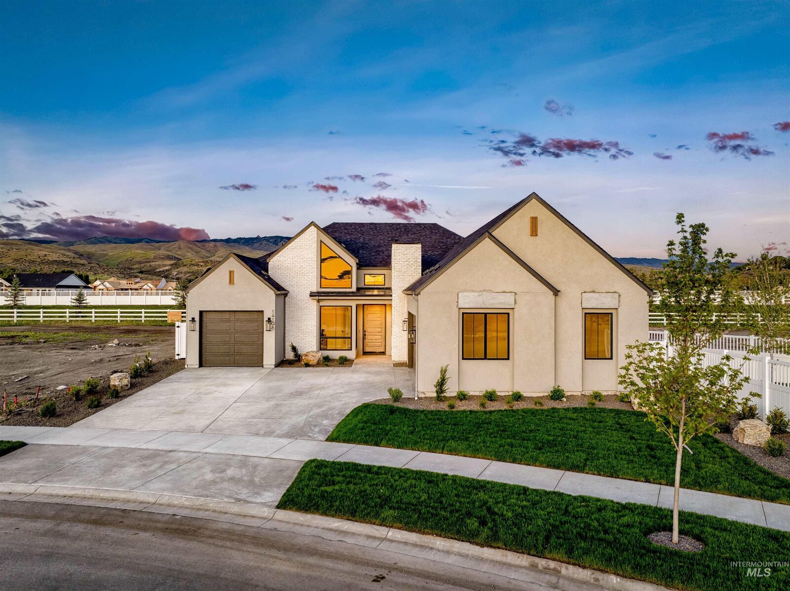 Property Photo: 7467 W Waxwing Dr ID 83714