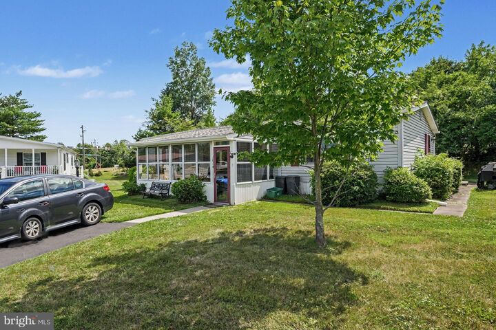 Property Photo:  1014 Cherrywood Court  PA 19454 