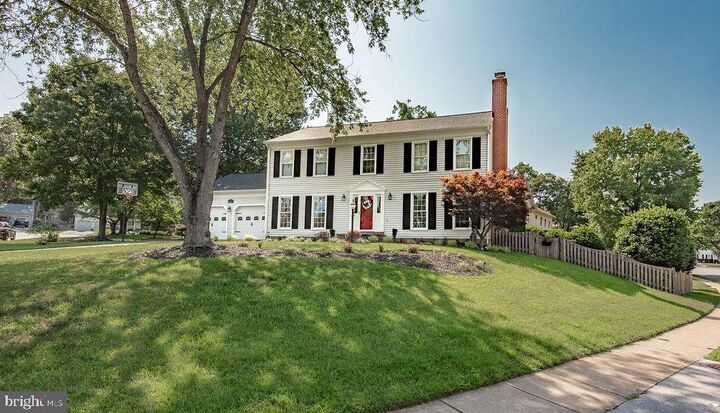 Property Photo:  6207 Maple Run Court  VA 20124 