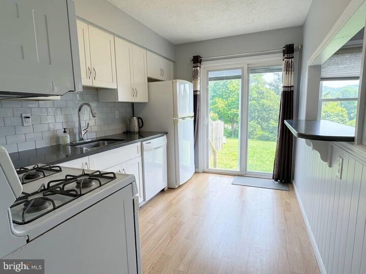 Property Photo: 99 Brookview Circle NJ 08831