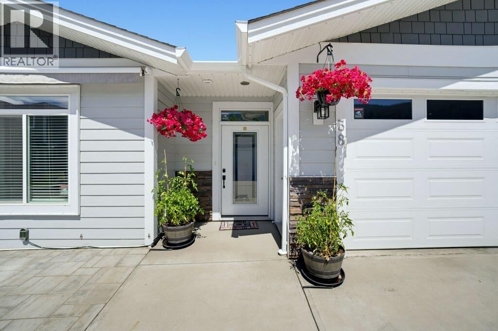 Property Photo:  1791 10 Street Southwest 38  BC V1E 0E9 