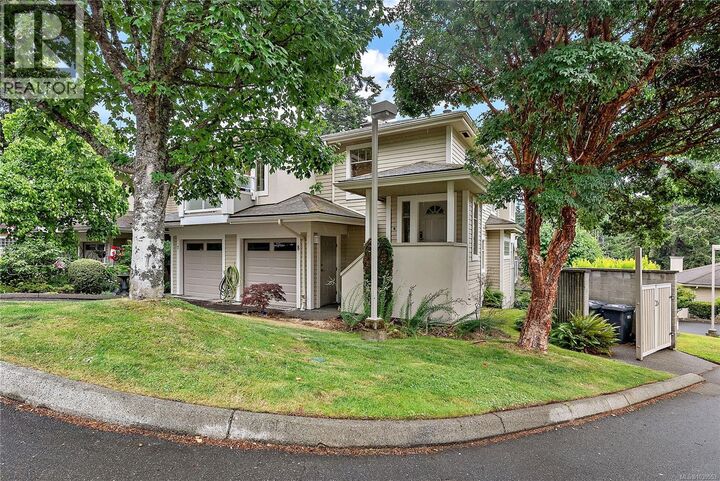 Property Photo: 850 Parklands Drive 8 BC V9A 7L9