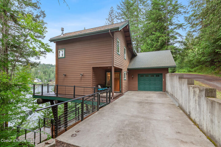 Property Photo: 8247 W Shorecrest Rd ID 83814