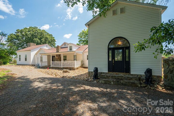 Property Photo: 1387 George Brown Road NC 28033