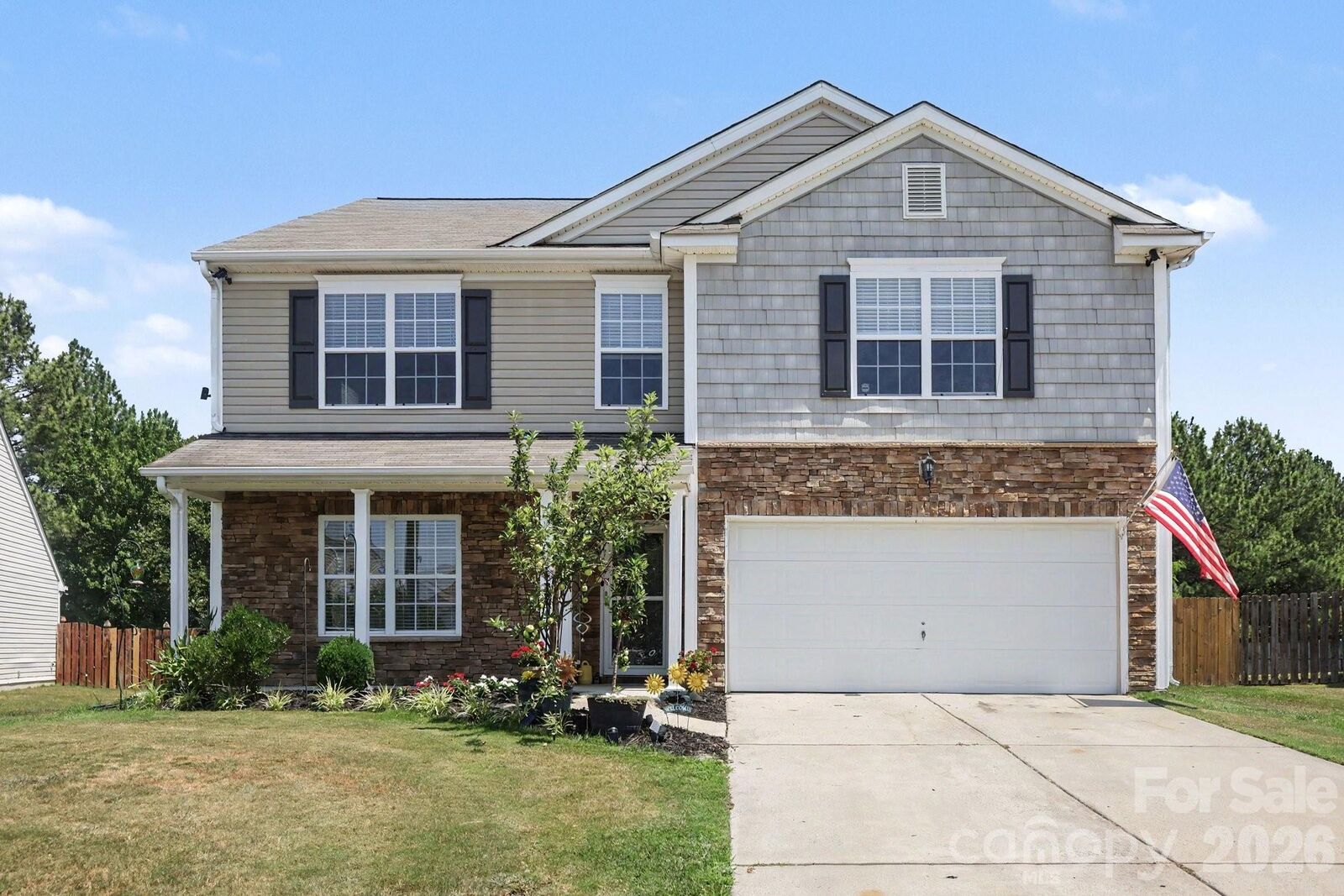 Property Photo:  10912 Thousand Oaks Drive  NC 28078 