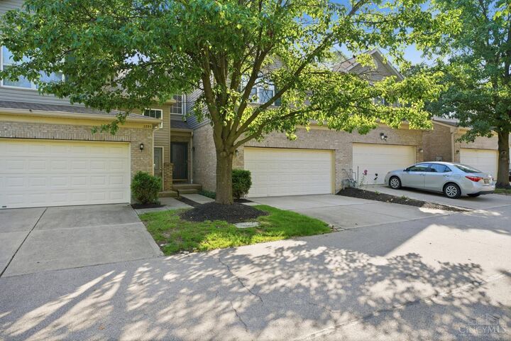 Property Photo:  3793 Thorngate Drive  OH 45040 