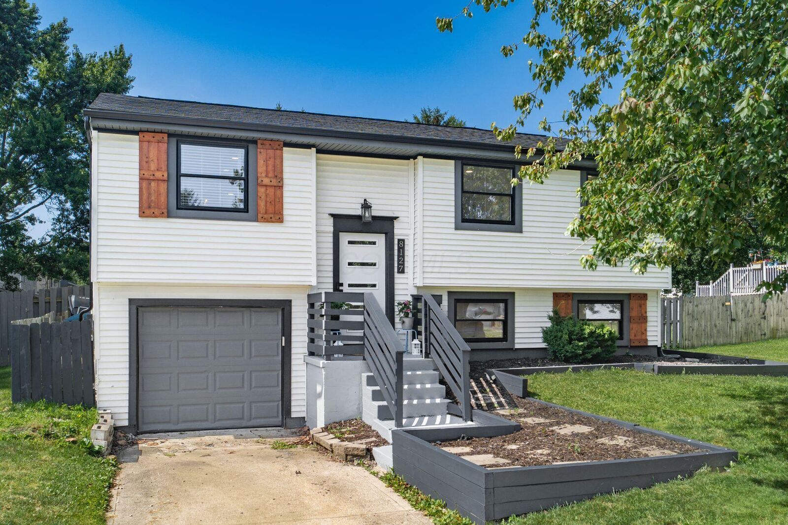 Property Photo: 8127 Maugham Drive OH 43068