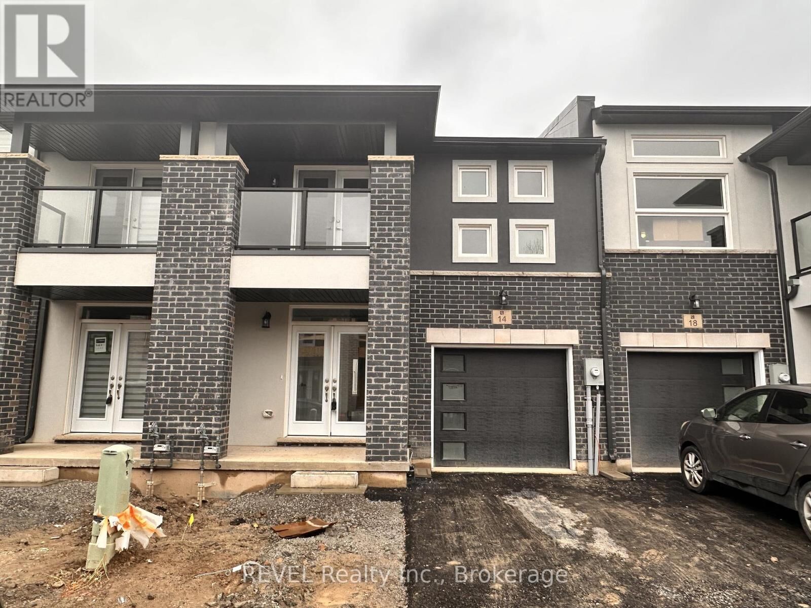 Property Photo:  14 Mann Trail  ON L3C 3G5 