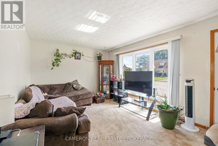 Property Photo: 3271 Bruce Street ON K6K 1M4